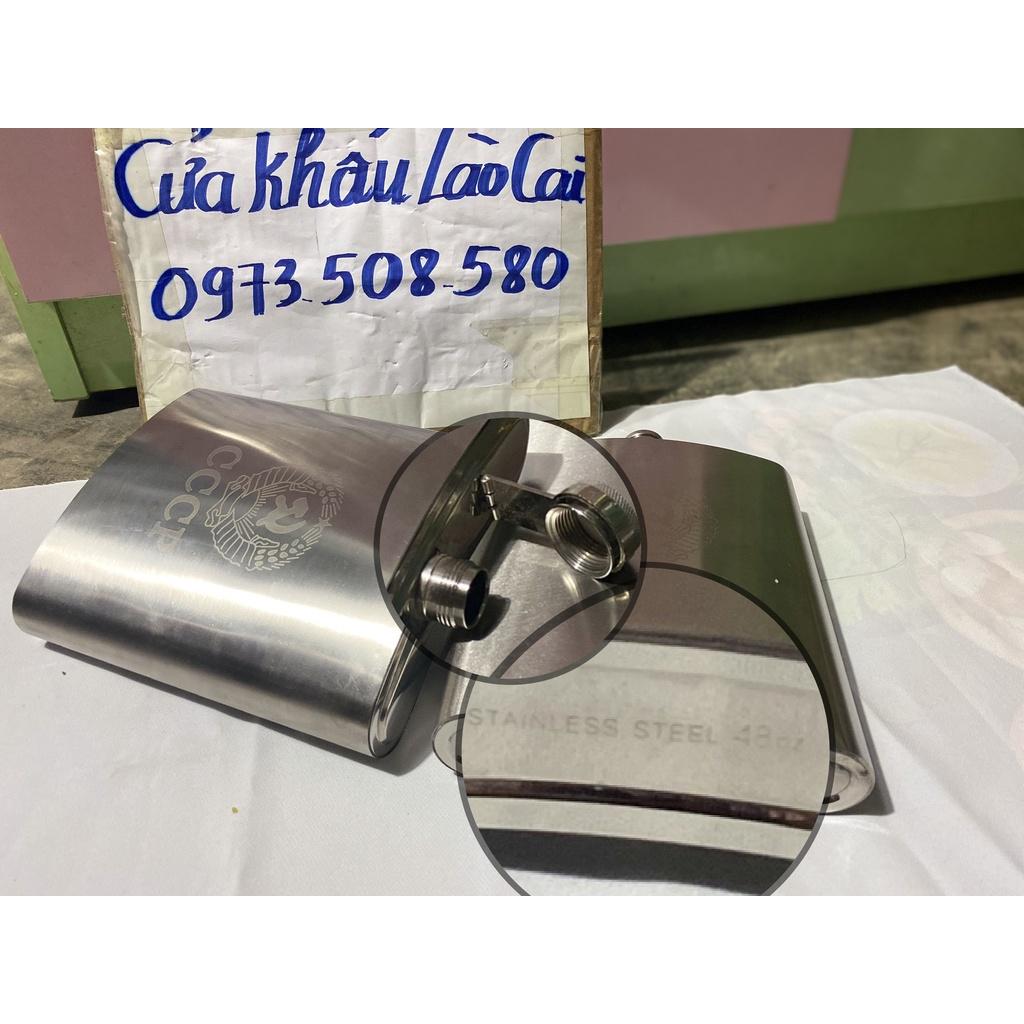 Bình đựng nước 1Lit Inox 304 cccp kèm bao da như hình, hàng dày 0,6mm có tặng 1 LY+ 1 PHỄU