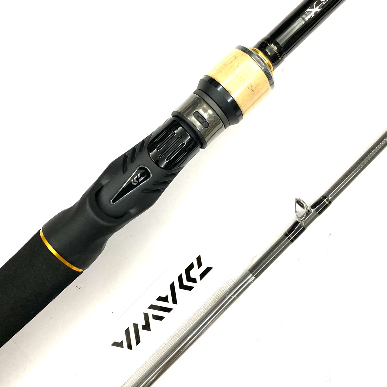 Cần Câu Cá Daiwa Bass X 722MHB Cần Lure Máy Ngang 2m18 Khoen Pat Fuji Sản Phẩm Chính Hãng Made In Việt Nam