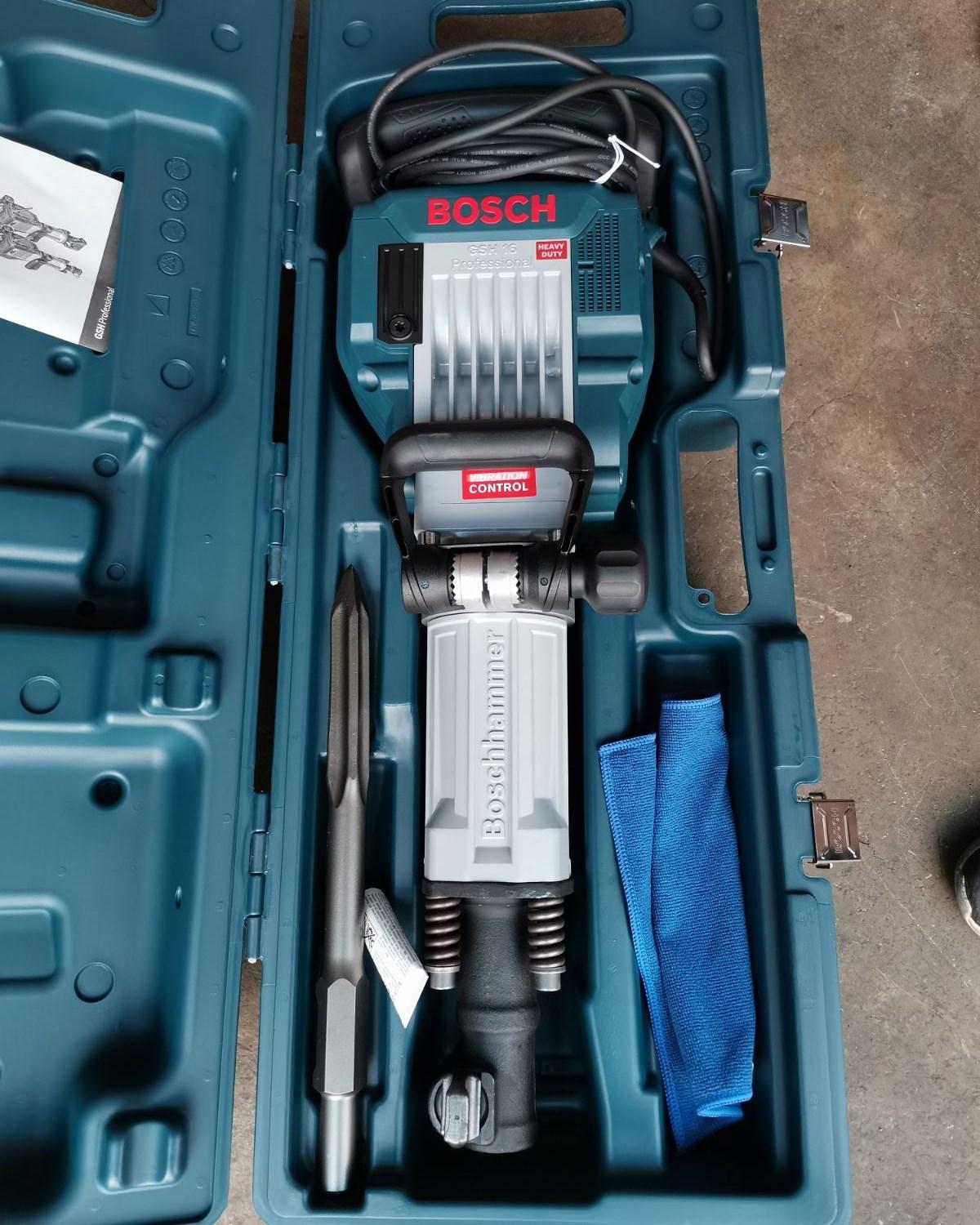 MÁY KHOAN ĐỤC BÊ TÔNG 1750W 30MM BOSCH GSH 16-30 - HÀNG CHÍNH HÃNG