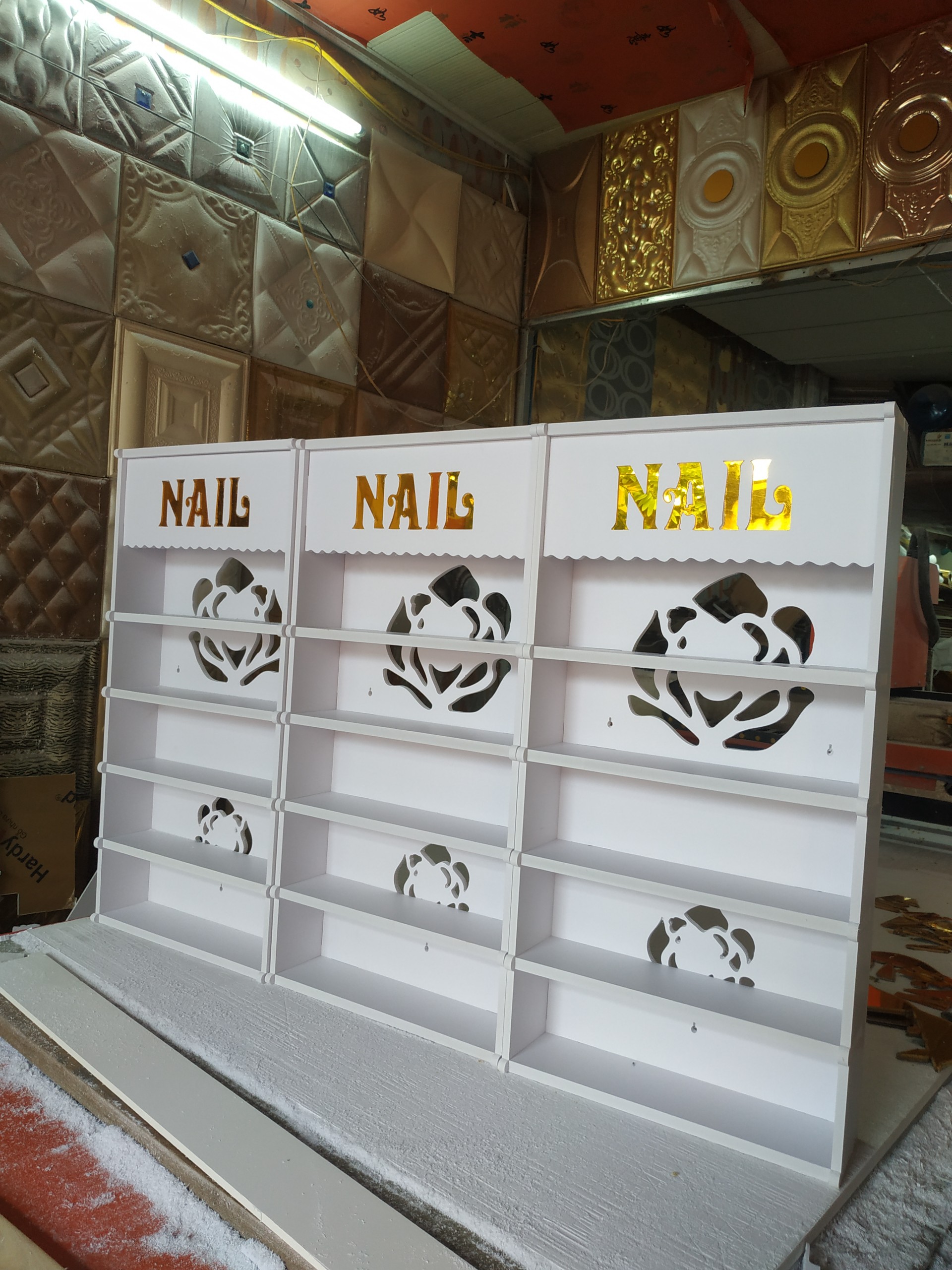 Kệ đựng sơn Nail hoa hồng