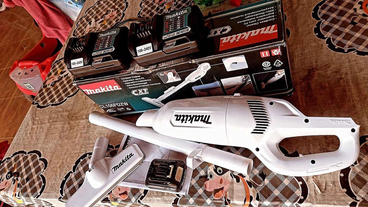 MÁY HÚT BỤI DÙNG PIN MAKITA CL106FDZW - HÀNG CHÍNH HÃNG