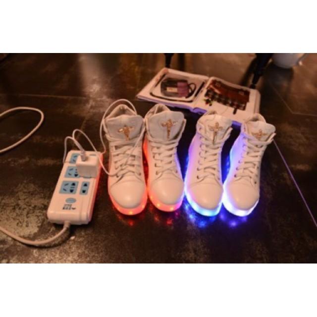 Giày phát sáng cao cổ, 7 màu, đẹp, thời trang cho nữ Tdep