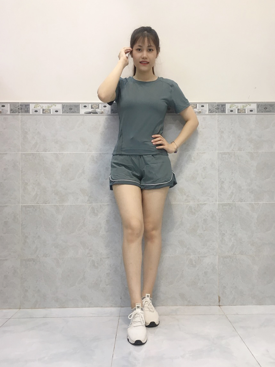 Bộ đồ tập Gym nữ KENZI-56 phong cách Hàn Quốc vải thun lạnh co giãn tốt 4 chiều