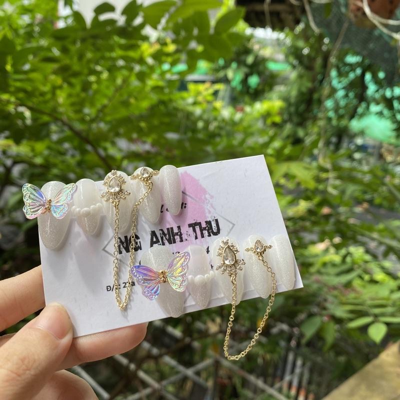Móng giả đá