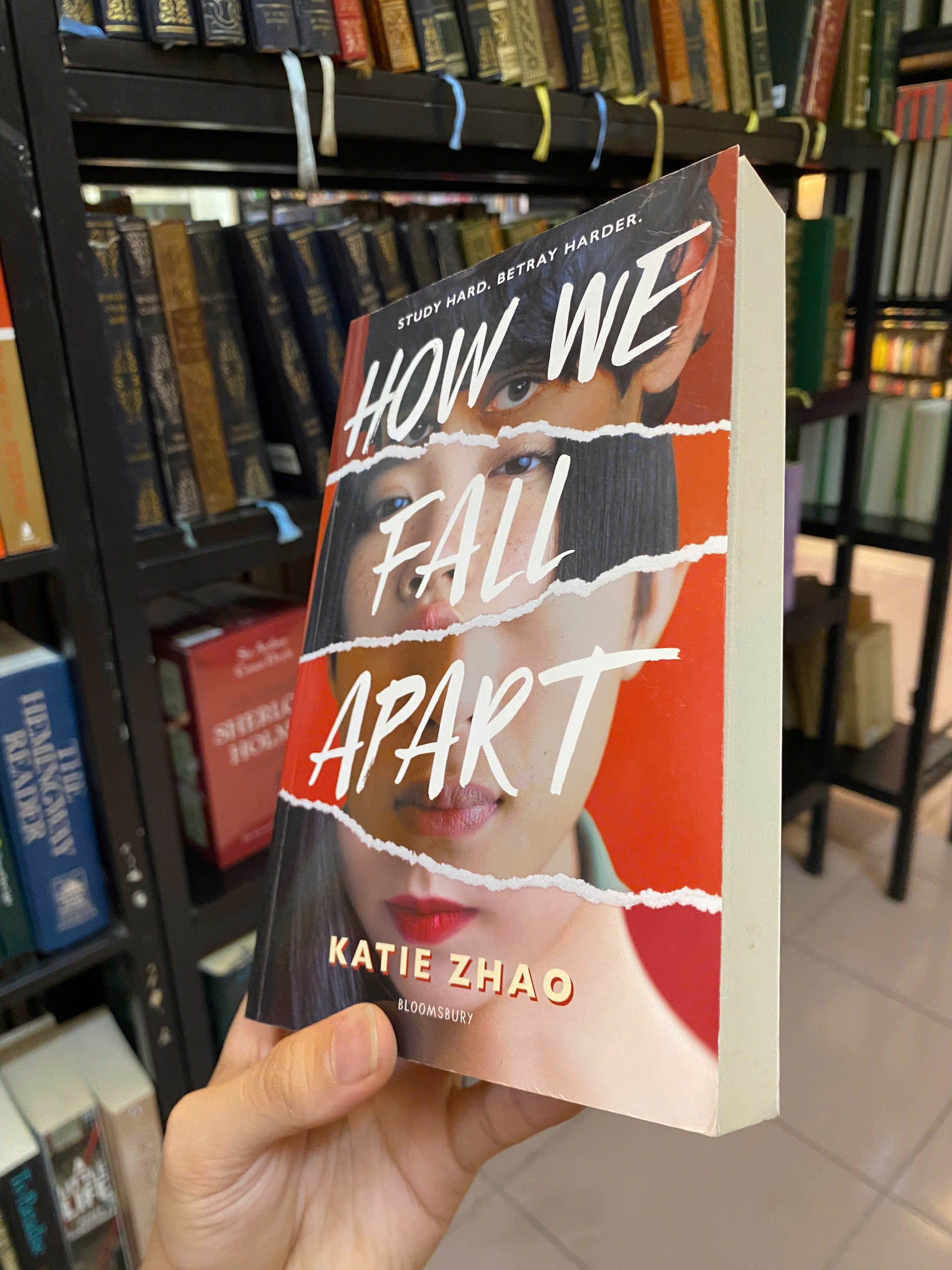 Sách - How We Fall Apart by Katie Zhao | Young Adult Mystery / Thriller / Ngoại văn Nhập khẩu
