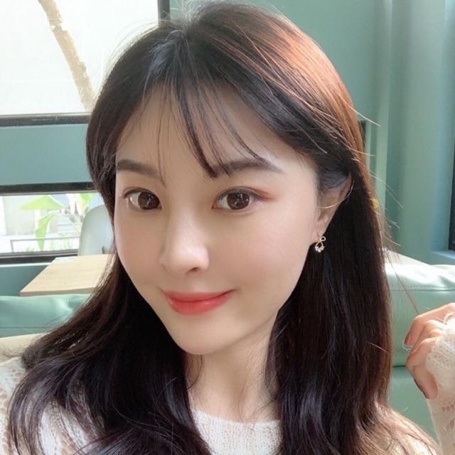 Khuyên tai nơ phối đá