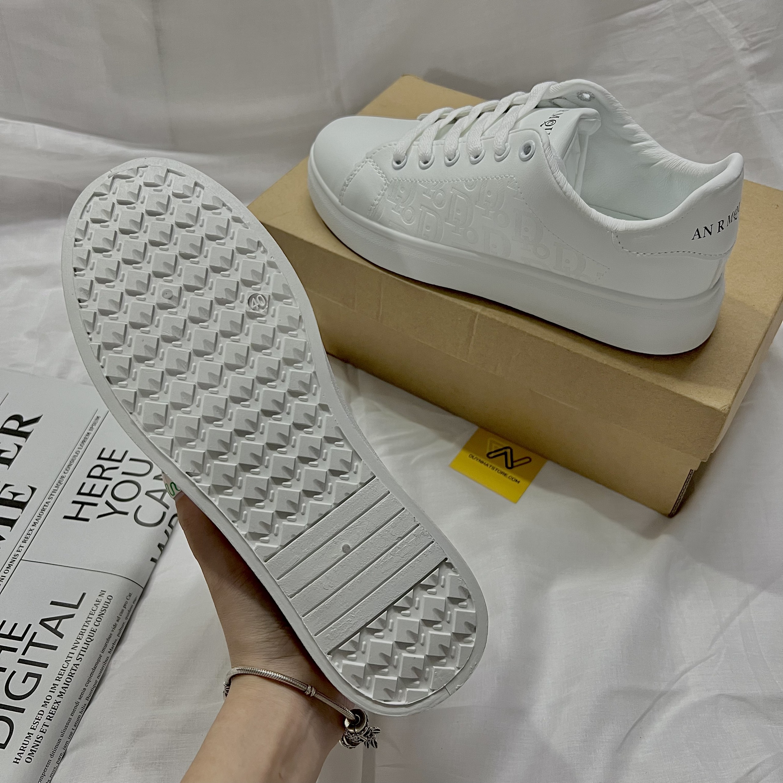 Giày Thể Thao Nữ Màu Trắng Phối Chữ Full Trắng Duy Nhật Store Xinh Sang Bonsai Uzzang Đẹp Cao 2cm Êm Sneaker Bata Trendy