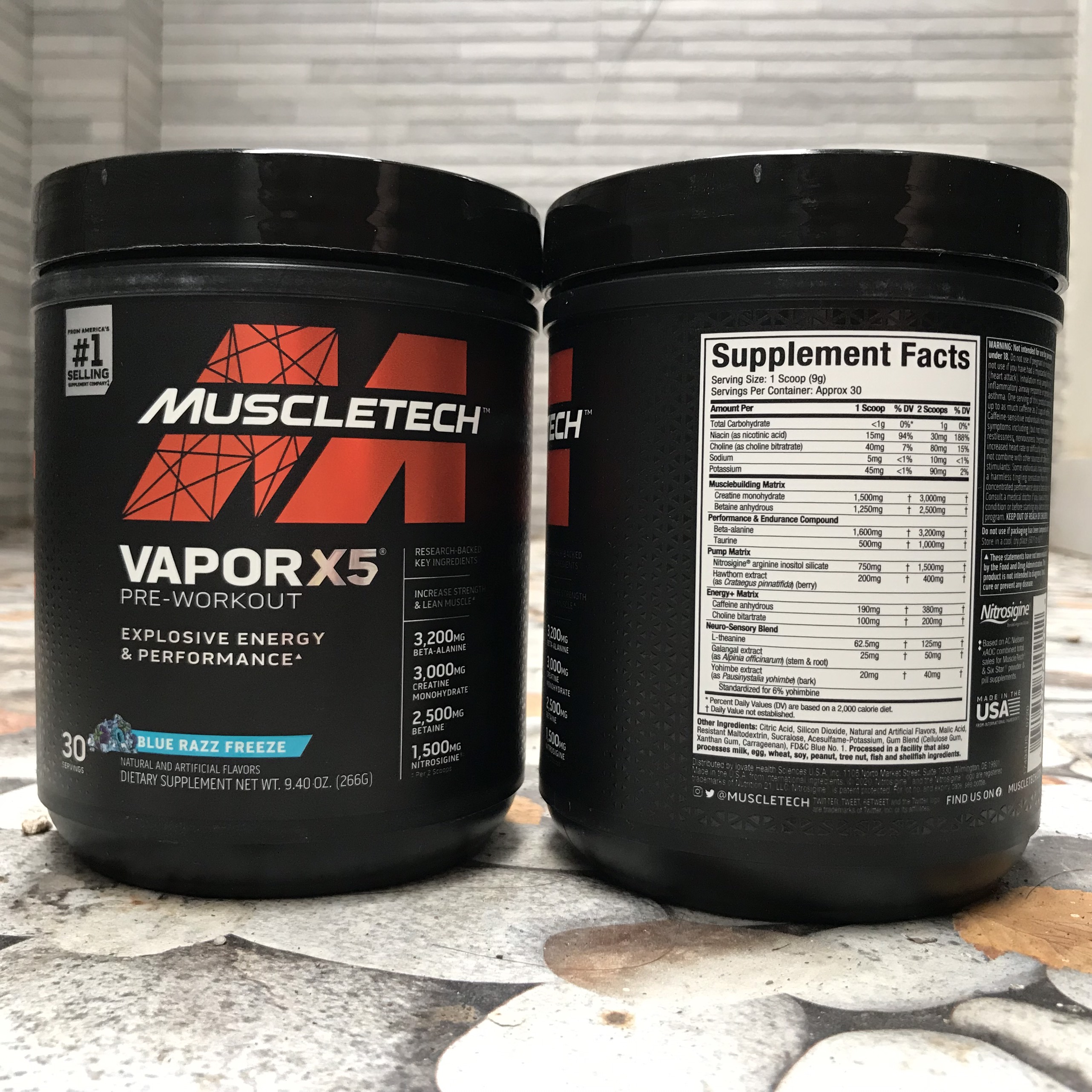 Thực phẩm bổ sung Pre-Workout Vapor X5 của MuscleTech - Nhãn đen mới mạnh mẽ - Hỗ trợ tăng sức mạnh, sức bền, tăng sự tập trung tỉnh táo cho người tập luyện thể hình và thể thao – 30 lần dùng