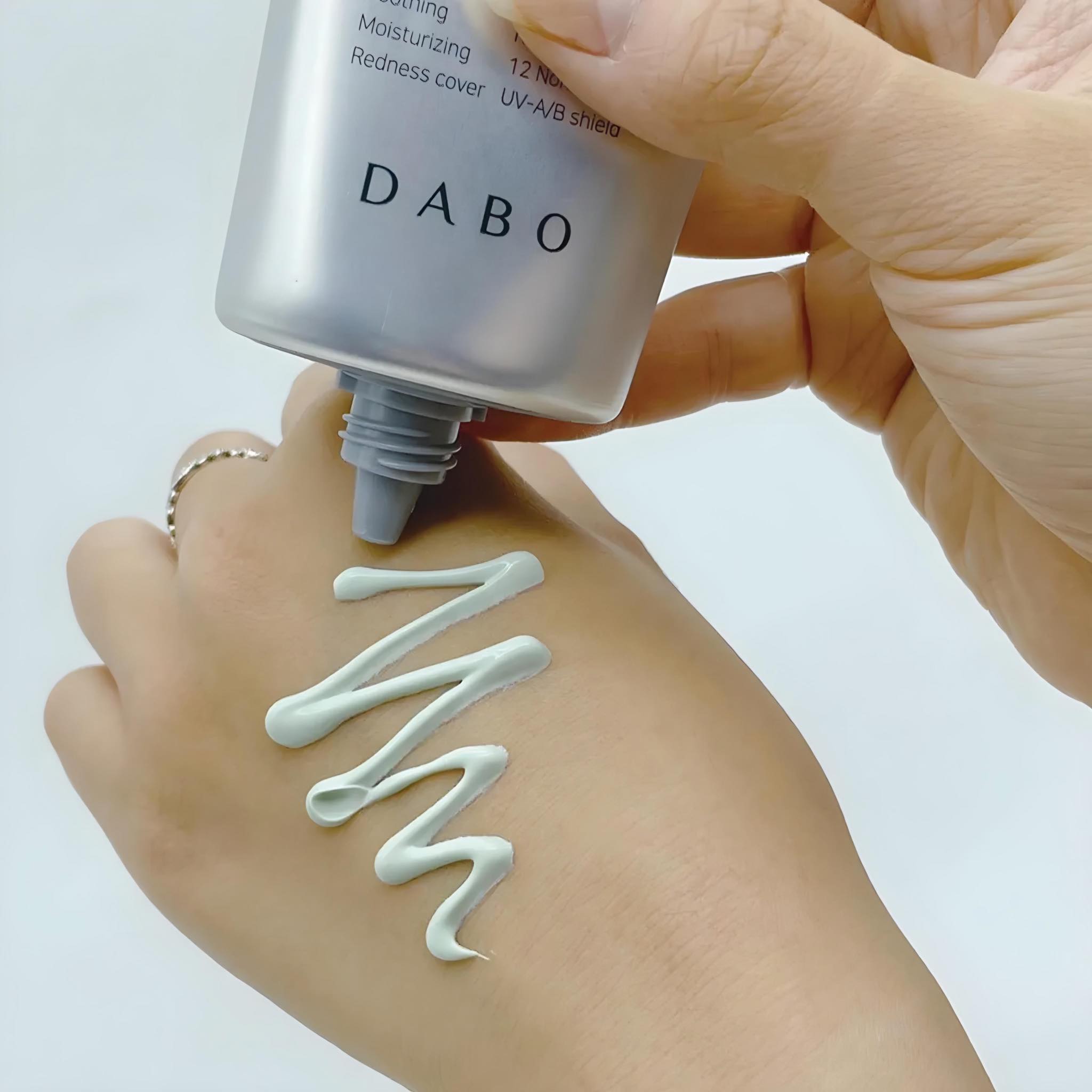 Kem chống nắng Dưỡng da Lô Hội - DABO Aloe Stem Rich SPF50 PA+++