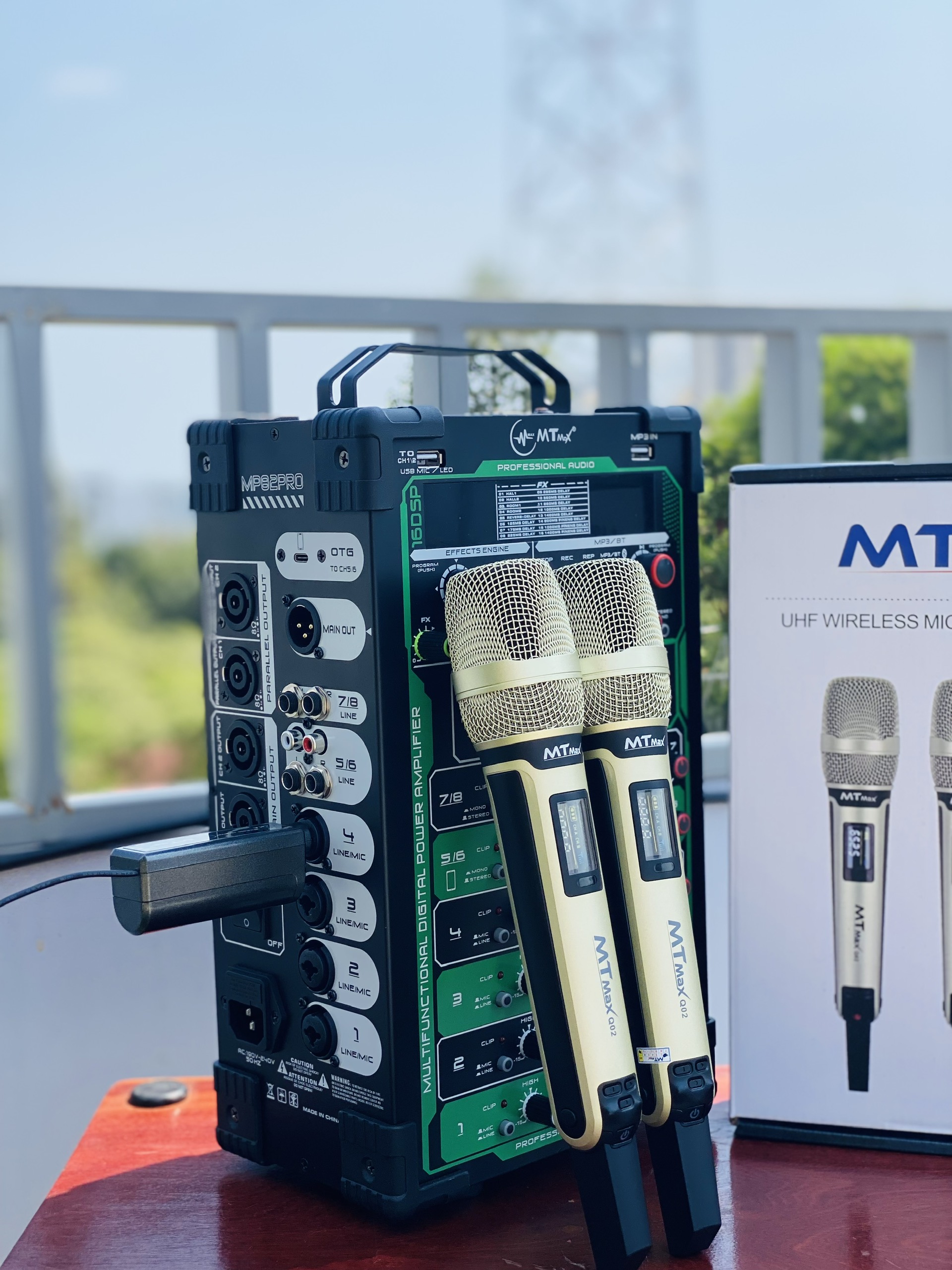 Combo Karaoke Mixer MP82 Pro + Micro Q02 Tặng 10M Dây  - Hát Chuyên Nghiệp, Âm Thanh Cao Cấp, Dễ Dàng Sử Dụng, BH12T Hàng chính hãng