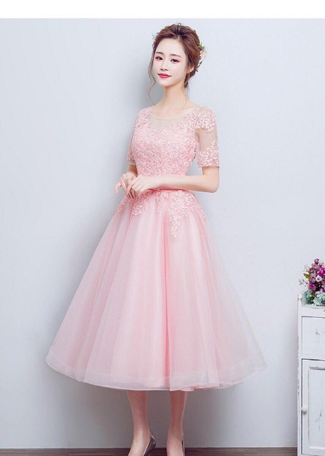 Đầm ren xòe tay lở công chúa