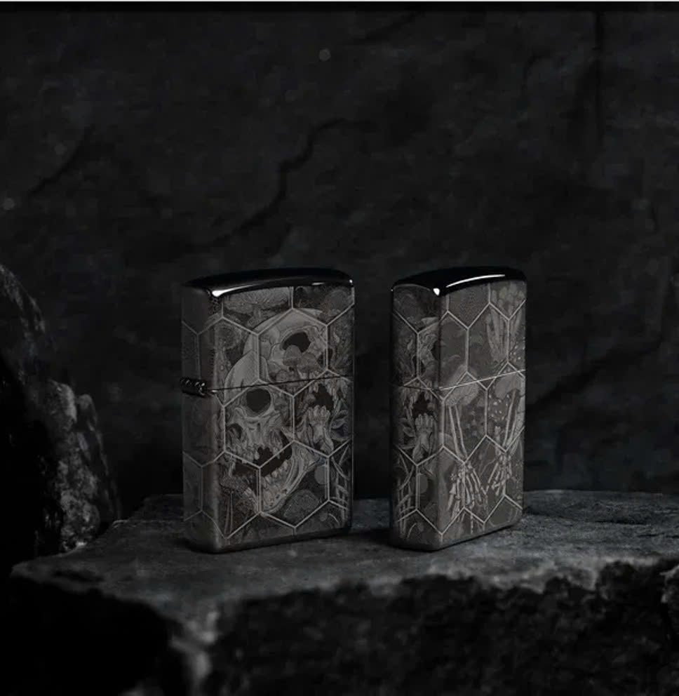 Bật lửa Zippo 46425 Mushroom Skulls Design - Chính hãng 100%