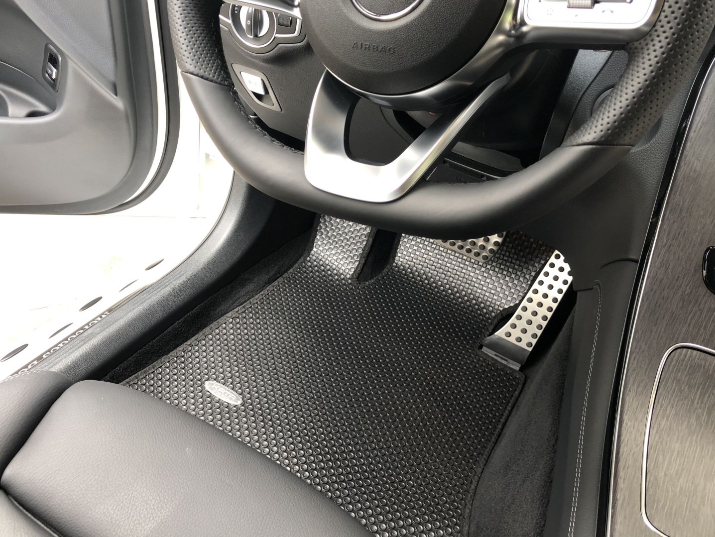 Thảm lót chân ô tô Mercedes GLC hiệu KATA chính hãng, basic không lót cốp