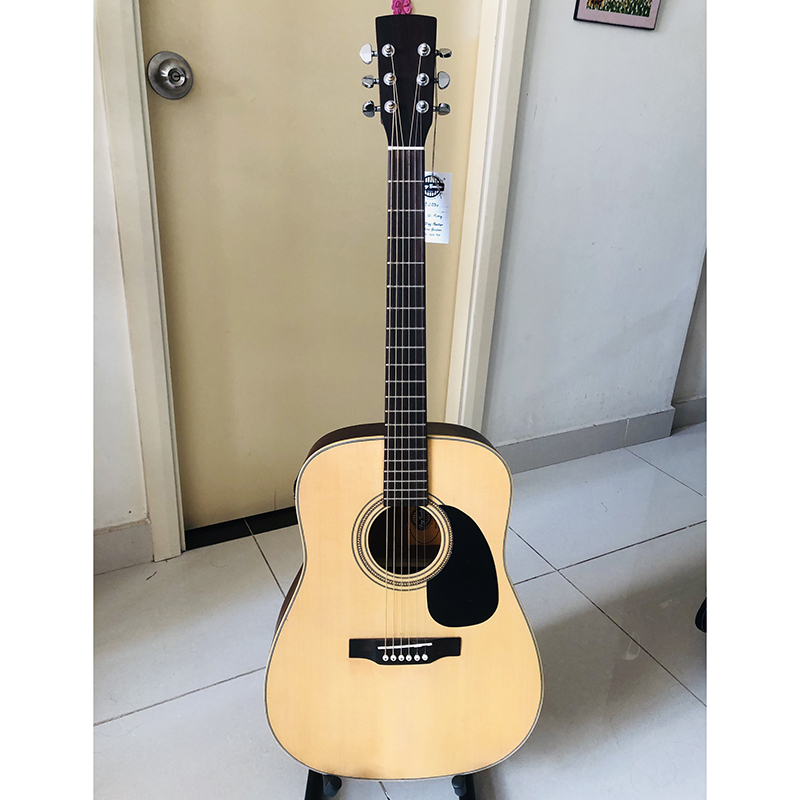 Đàn guitar classic model DD200X có EQ 7545R cho ra âm thanh tốt dành cho bạn tập chơi và sử dụng lâu dài