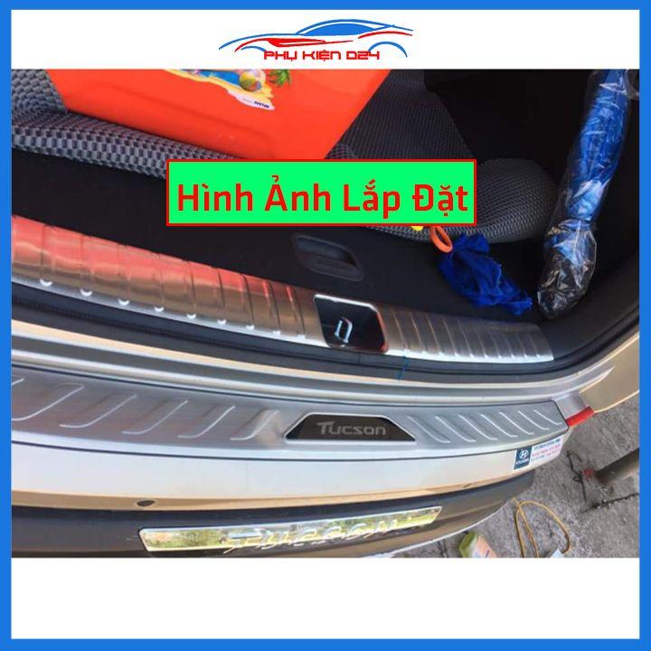 Ốp chống trầy cốp Tucson 2016-2017-2018-2019-2020-2021 inox sáng bóng bảo vệ xe chống va đập