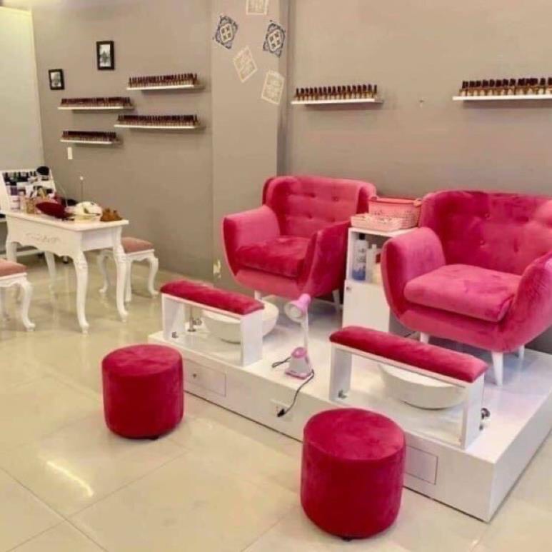 Bộ ghế nail Juno Sofa Bao gồm 2 ghế, 2 kệ chân, 2 đôn ngồi và 2 gối trang trí