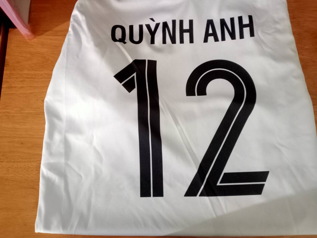 Bộ Quần Áo Bóng Đá ALL PSG, Màu sắc Áo Trắng Tím Đỏ + quần Tím Than - Tùy chọn in Tên