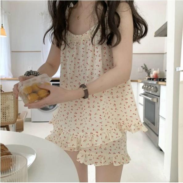 Set đồ ngủ hai dây thiết kế bèo nhún nhẹ ngọt ngào thích hợp mặc nhà vào mùa hè S027