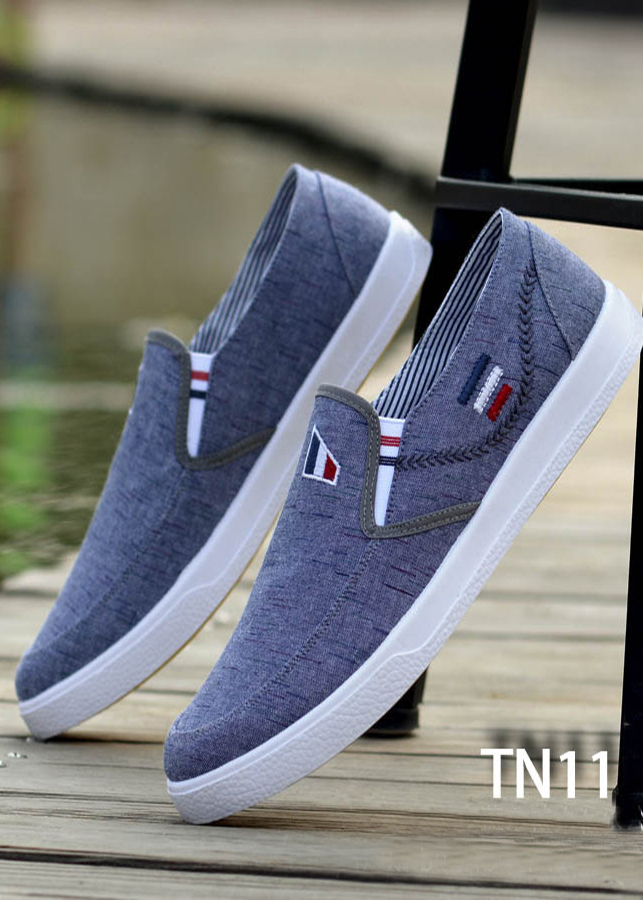 Giày Sneaker Nam Kiểu Dáng Thể Thao Năng Động - Màu Xanh Navy - TN11