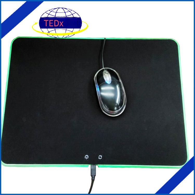 Ưu đãi đặc biệt mới miếng lót chuột bằng vải dạ quang miếng lót chuột cao su với miếng lót bàn RGB miếng lót trò chơi chống trượt tám ký tự