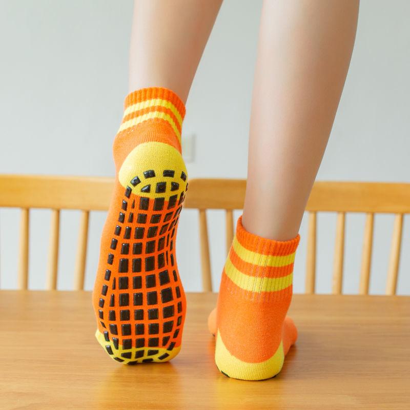Vớ tấm bạt không trượt, Yoga Pilates Bầy bó sát với áo khoác, đôi vớ cotton chống trượt trong nhà Color: black Size: L