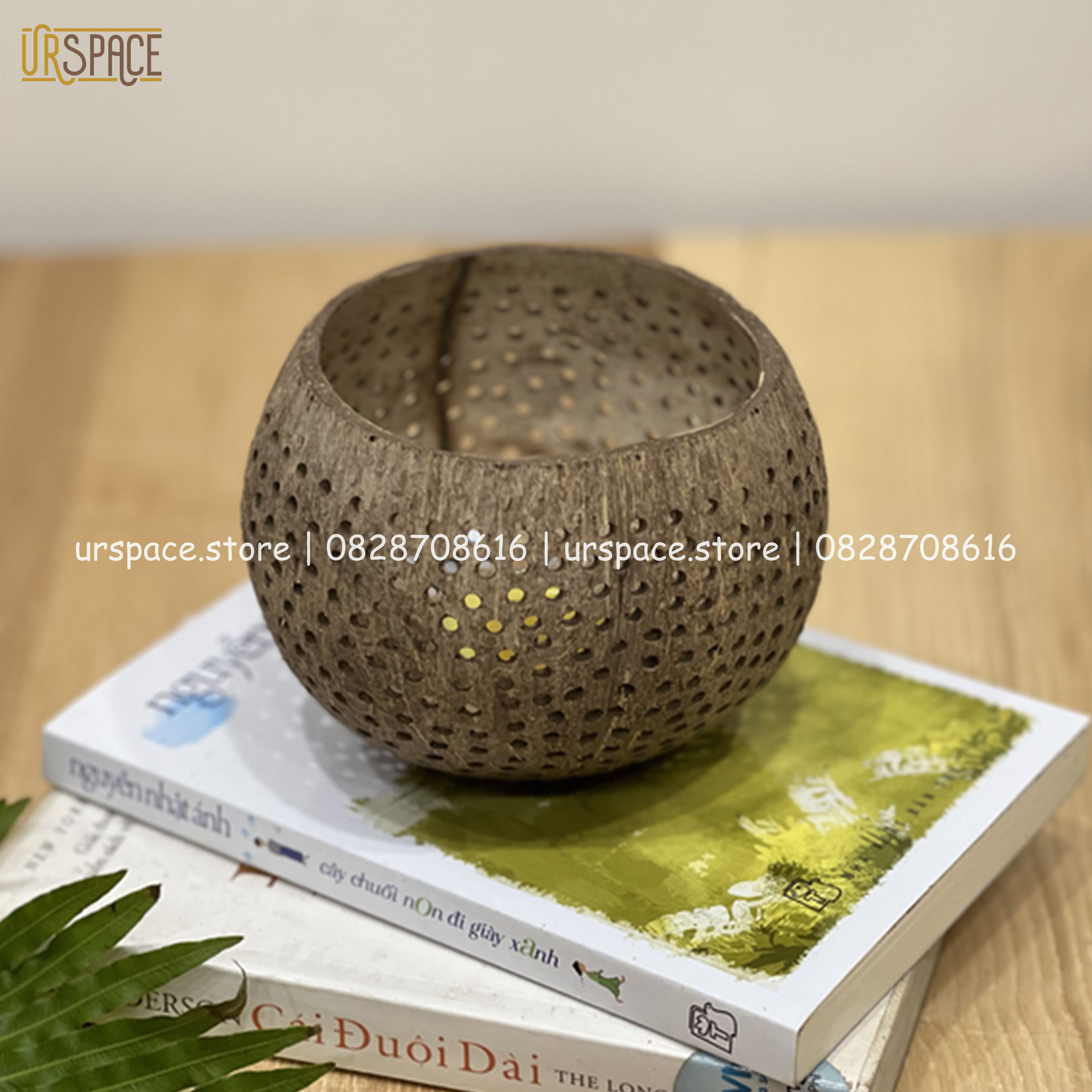 Lồng đèn gáo dừa đèn Trung thu, đèn trang trí Hallowen tặng kèm nến/ Coconut shell candle holder for home decor