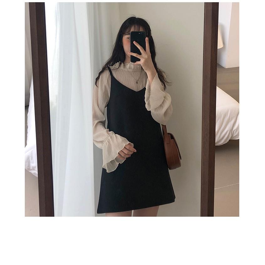 Set áo kem + váy đen