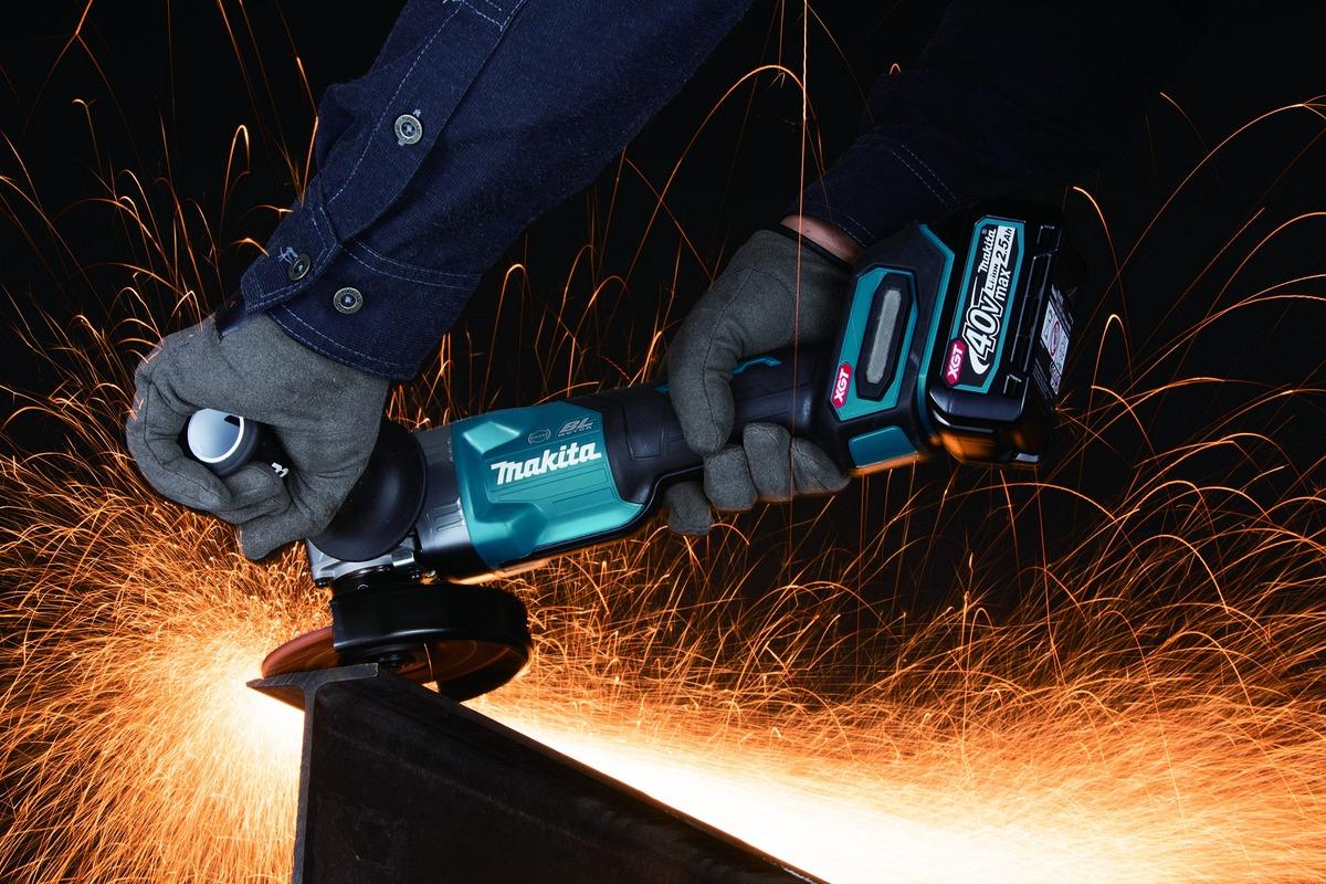 MÁY MÀI GÓC DÙNG PIN 100MM MAKITA GA011GM201 - HÀNG CHÍNH HÃNG