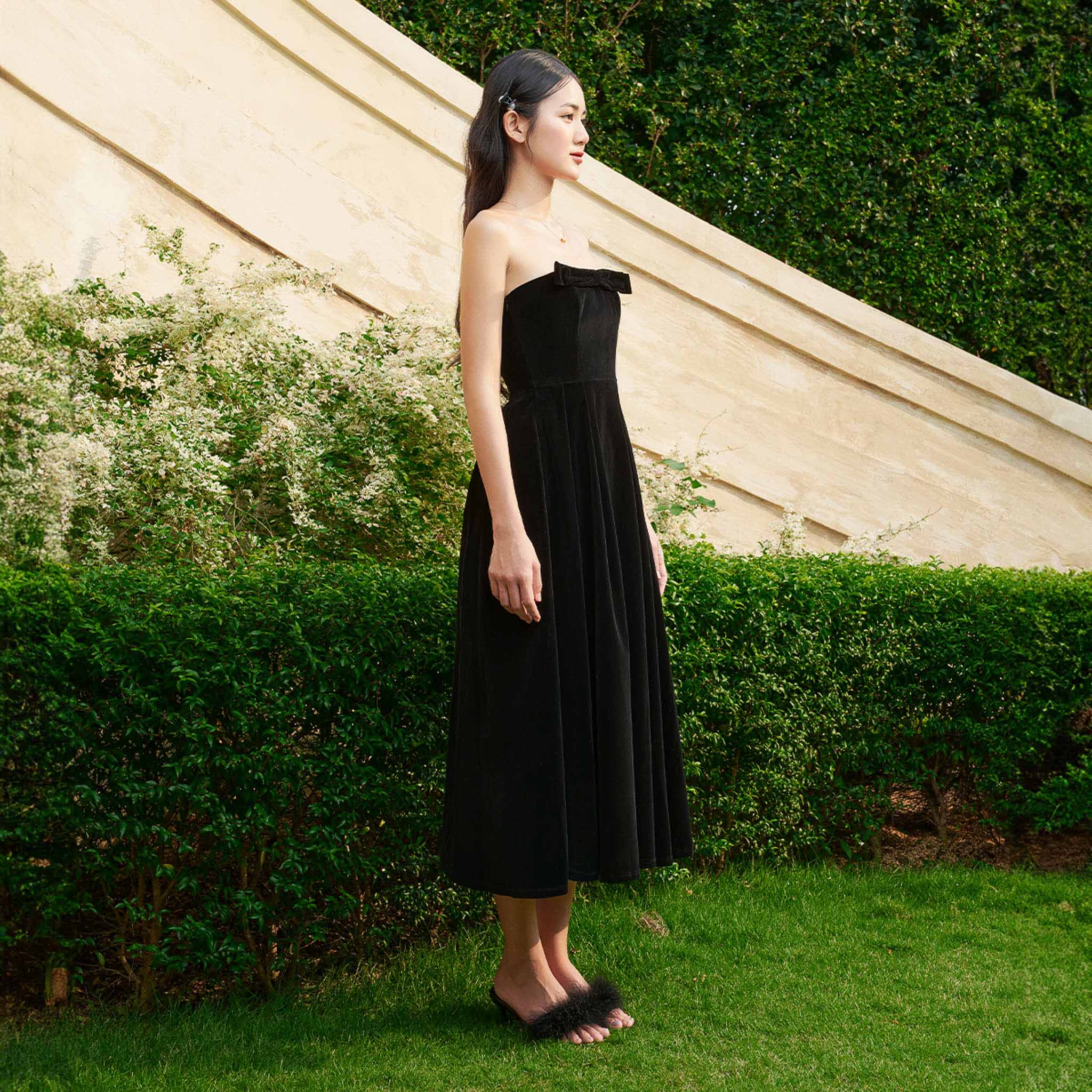 DOTTIE - Đầm midi cúp ngực phối nơ - Đen - D0576