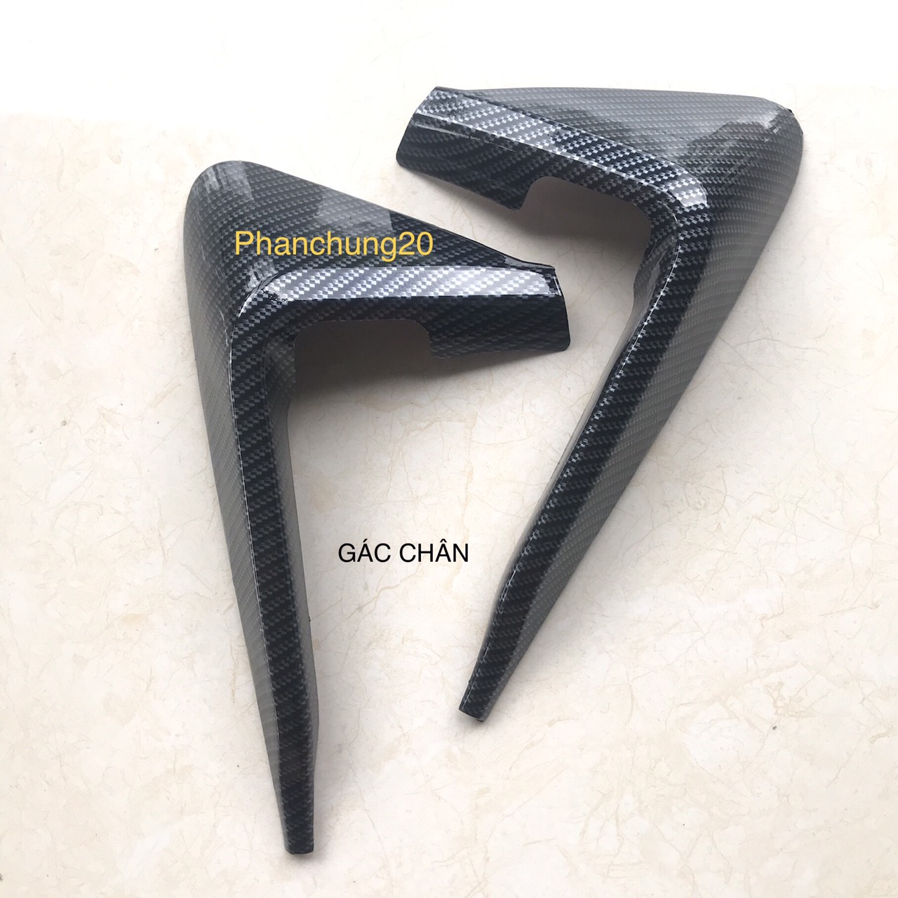 CẶP ỐP GÁC CHÂN SAU DÙNG CHO ĐỜI XE NVX 2017 2018 2019 2020 - V1 CACBON