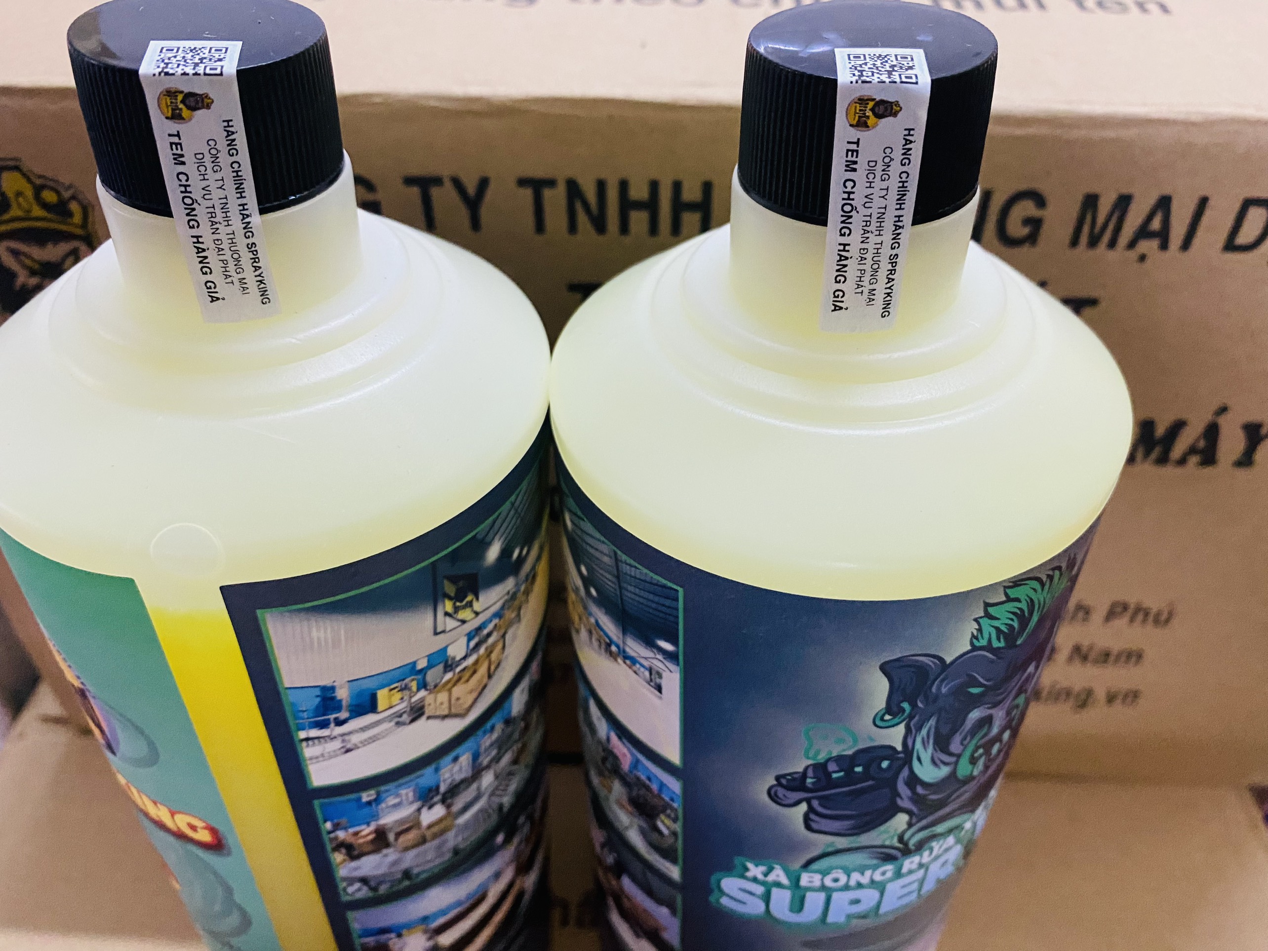 Nước rửa xe bọt tuyết không chạm SPRAYKING SUPER WASH 1 Lít, rửa xe siêu sạch, siêu sáng bóng, tạo bọt mịn nhiều bọt