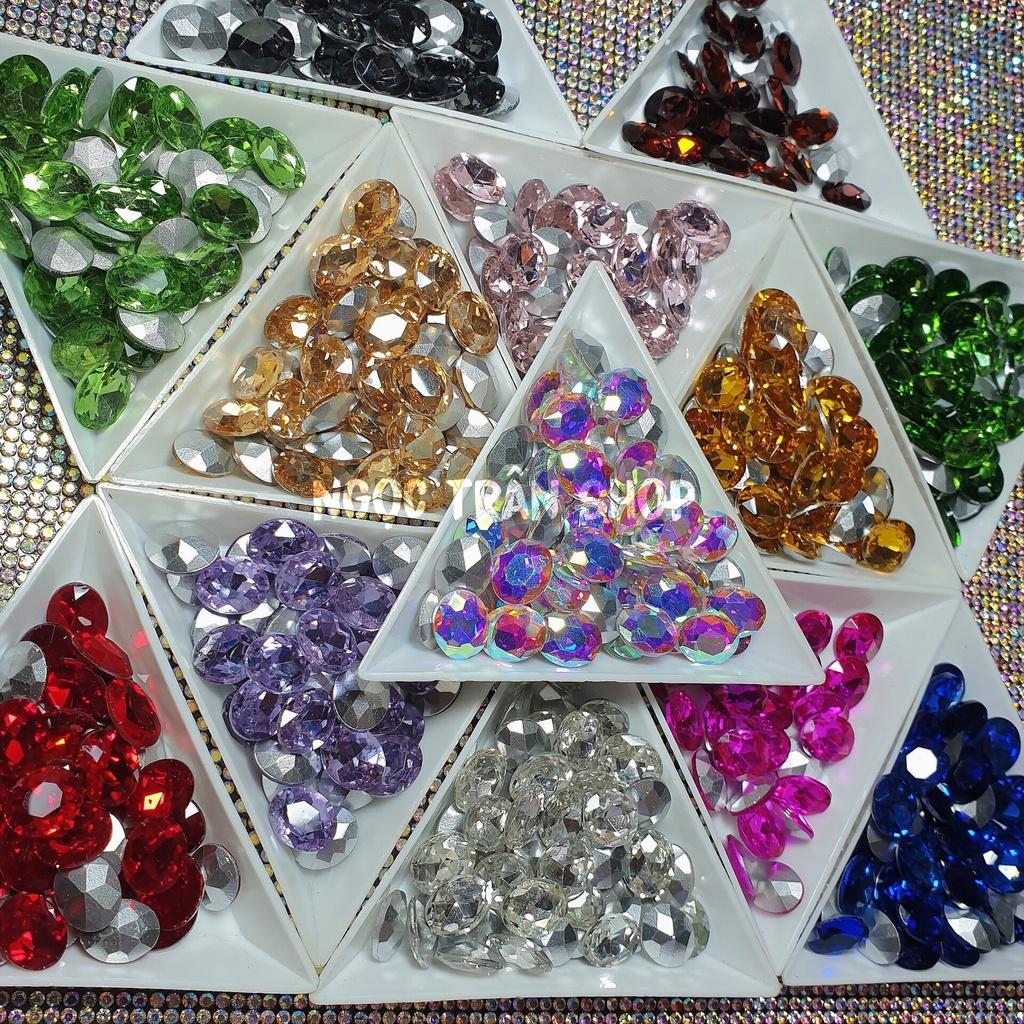 Viên Đá Khối Hình Oval Chân Bạc