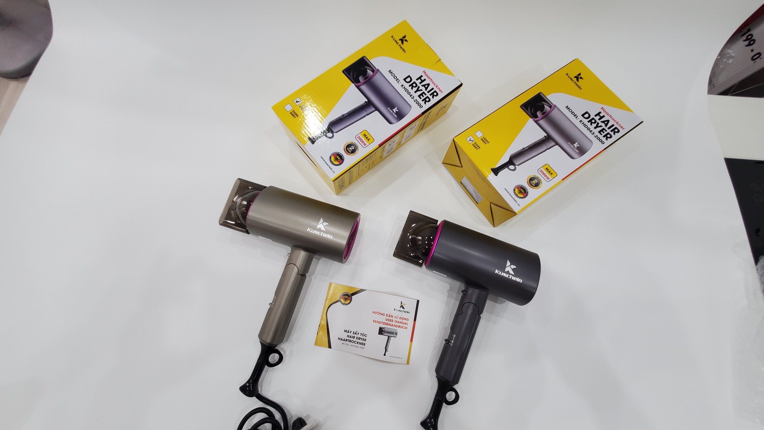 Máy Sấy Tóc Gập Gọn Kuscheln KHD043-2000-GX Công Suất Lớn 2000W Gió 2 Chiều Nóng Lạnh Ion Âm Tạo Kiểu Tóc Nhanh, Đẹp Bảo Vệ Và Chăm Sóc Tóc Hàng Chính Hãng