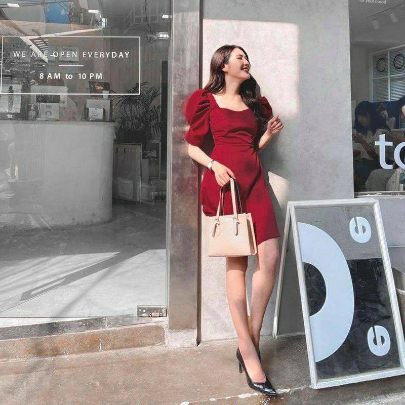 Váy đỏ tiểu thư