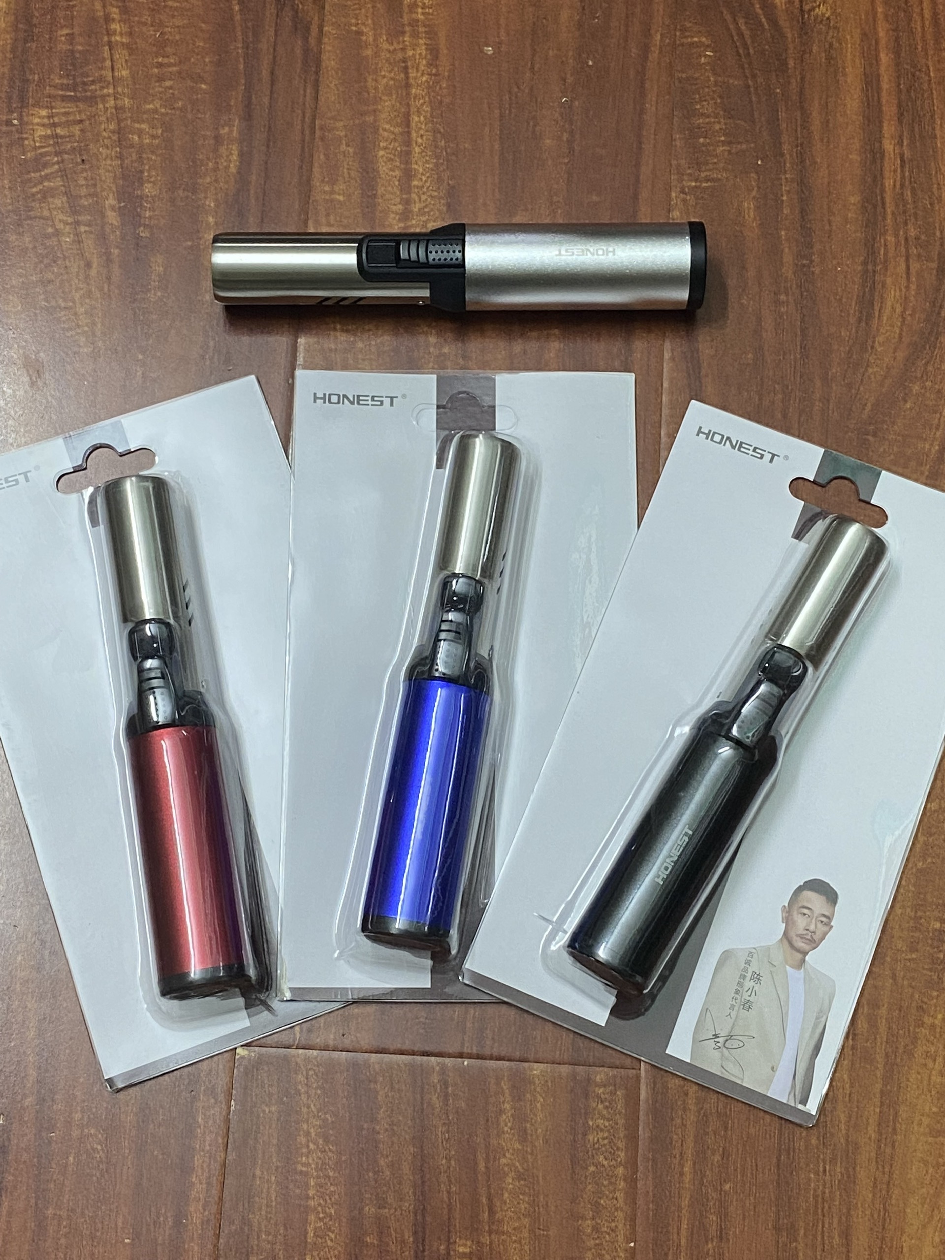 Vỏ Hột Quẹt Bật Lửa Gas Honest BCH-535 Khò 1 Tia Mạnh Mẽ - Nhiều Màu