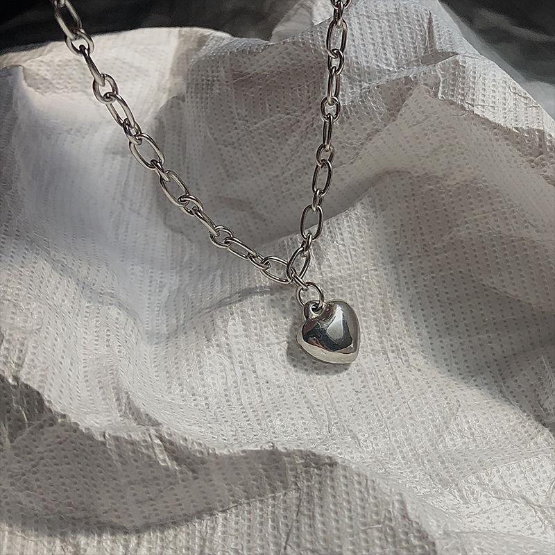 Vòng Tay Hình Trái Tim Thiết Kế Thanh Lịch Cho Nữ