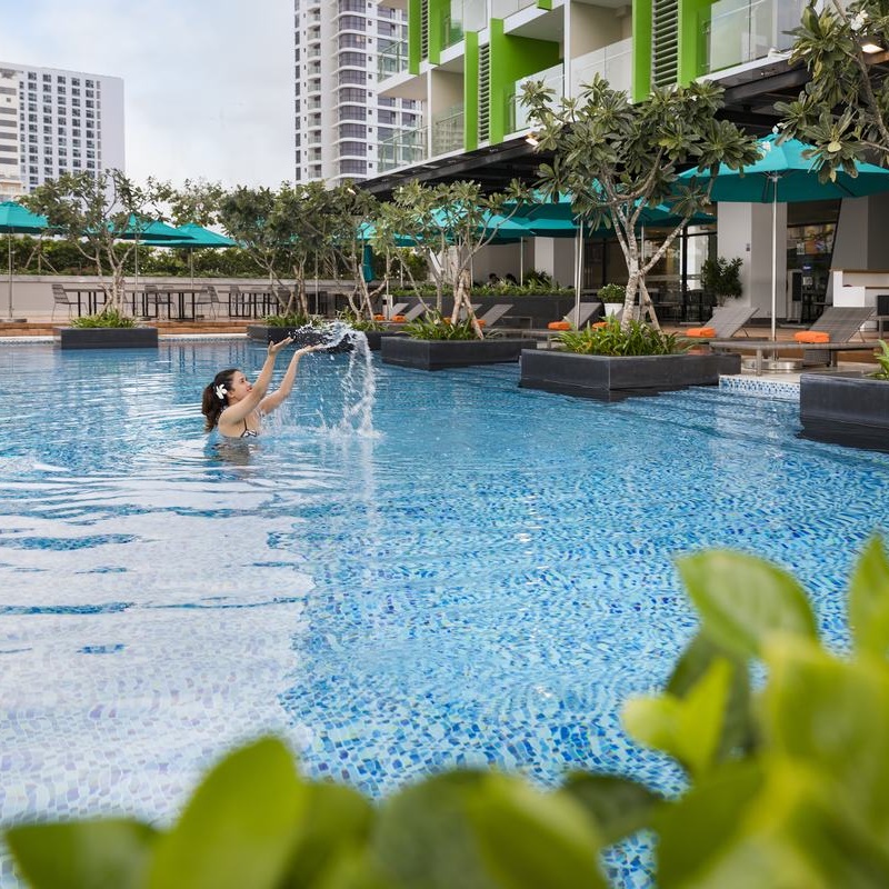 TUI BLUE Hotel 5* Nha Trang - Buffet Sáng, Hồ Bơi, Gần Biển, Khách Sạn Ngay Trung Tâm