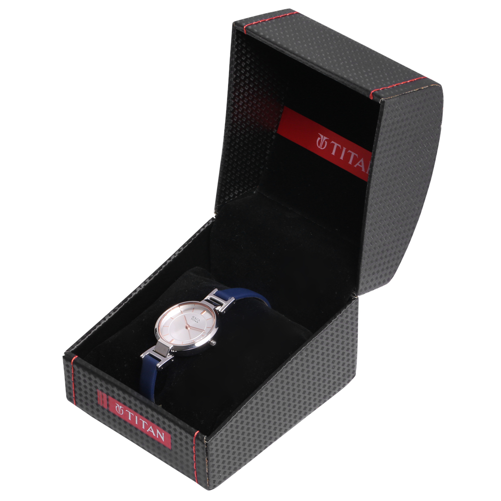 Đồng hồ đeo tay nữ  hiệu Titan  2608SL01