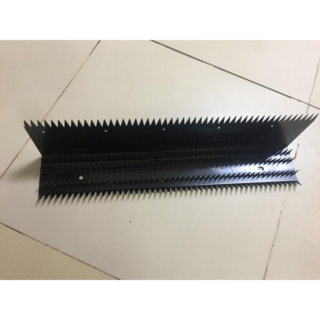 BÀN CHỐNG CÚ GAI INOX SƠN ĐEN