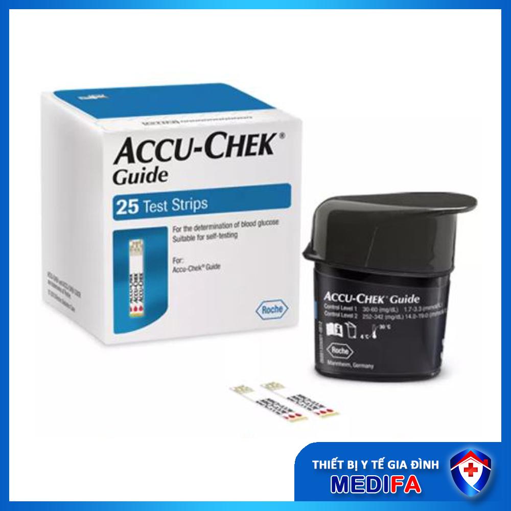 Hộp 25/50 Que Thử Đường Huyết Accu-Chek Guide Có Nắp Nhựa Bảo Hiểm Hút Ẩm Cho Que, Đầu Thấm Máu Lớn, Chính Hãng Roche
