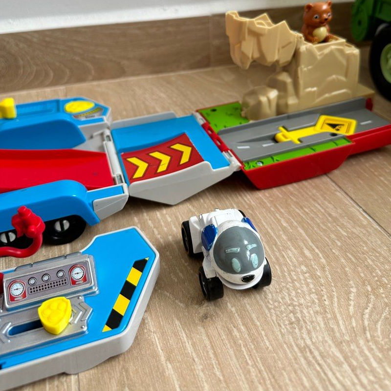 Mô hình Trạm xe tuần tra cứu hộ biến hình Paw Patroller True Metal kèm xe chó Robodog (no box)