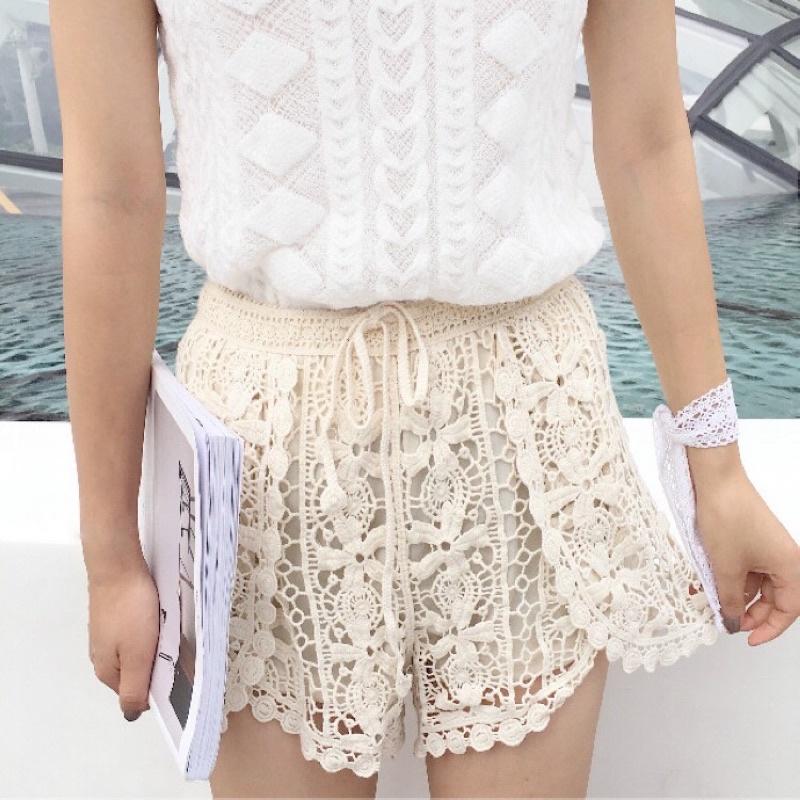 50- Bộ bikini ren 3 món️Set ren đi biển áo bra yếm- quần sóc ren xẻ vạt-choàng hạt