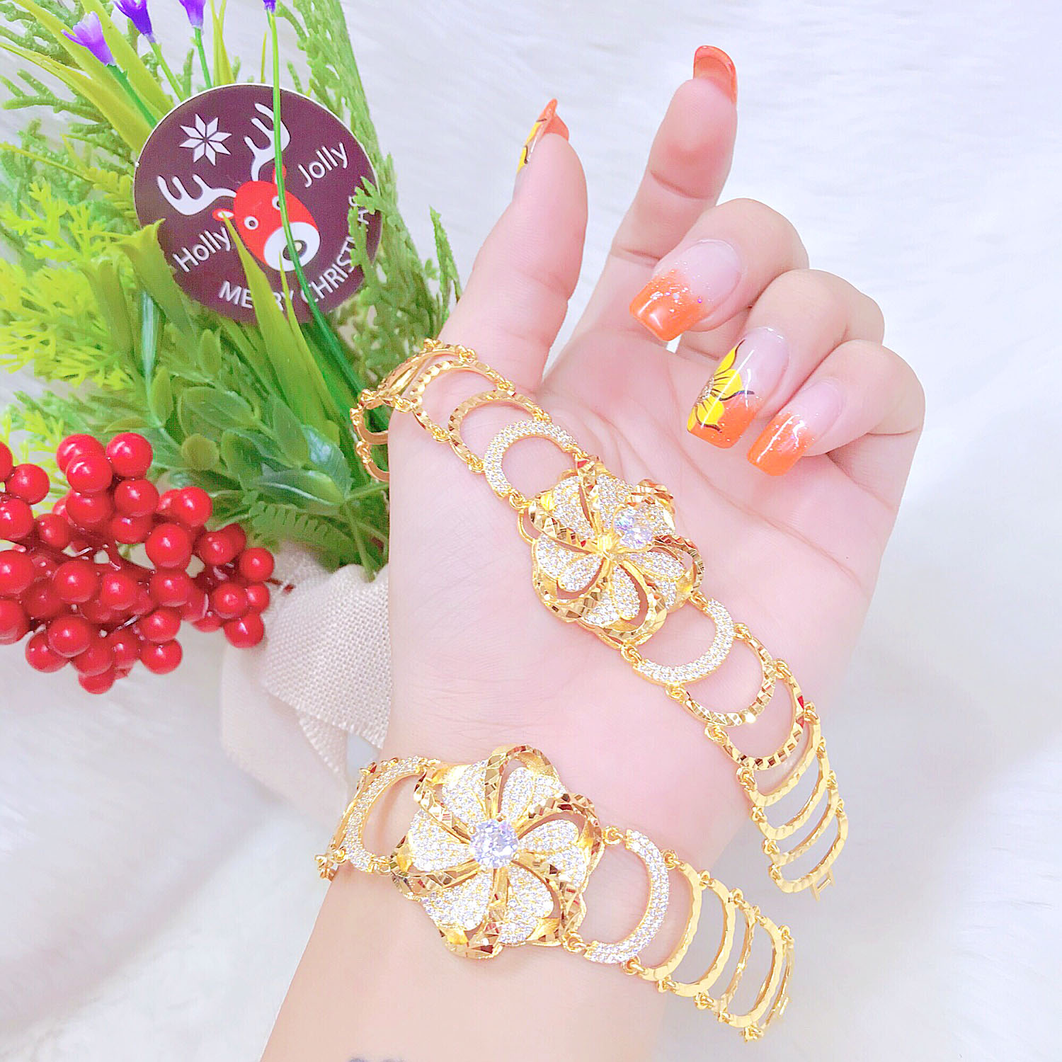 Lắc Tay Nữ Mạ Vàng 105.20.11 - Mang Cực Sang Chảnh