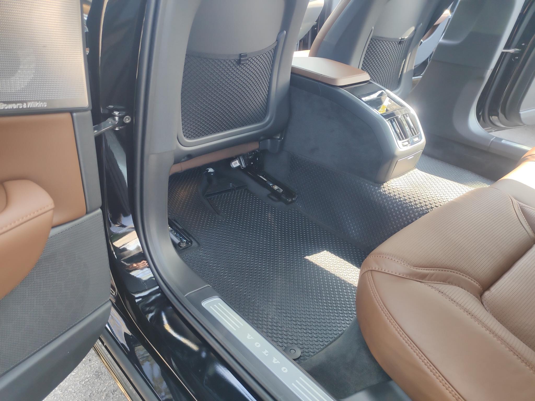 Thảm lót sàn ô tô KATA cho xe Volvo S90 Inscription/ LWB - Khít với sàn xe, Chống trơn, Không mùi, Không ẩm mốc