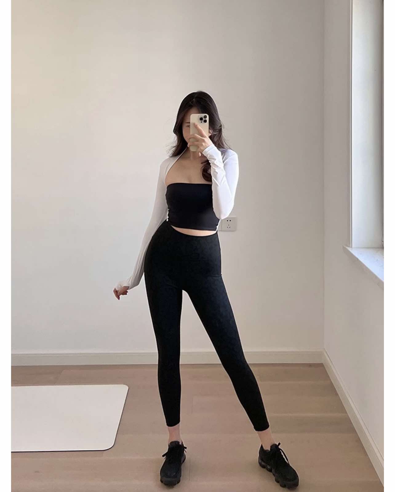 Áo khoác thể thao dáng ngắn chất mát nhanh khô cho nữ chơi tennis, pickle ball, gym, yoga, golf