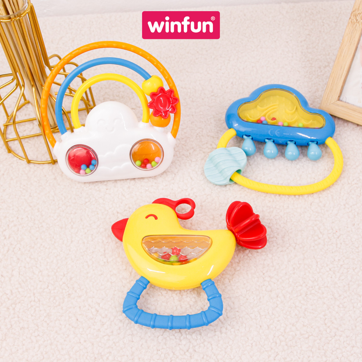 Set 3 đồ chơi xúc xắc cầm tay, gặm nướu chủ đề cầu vồng và mưa Winfun 3030-NL