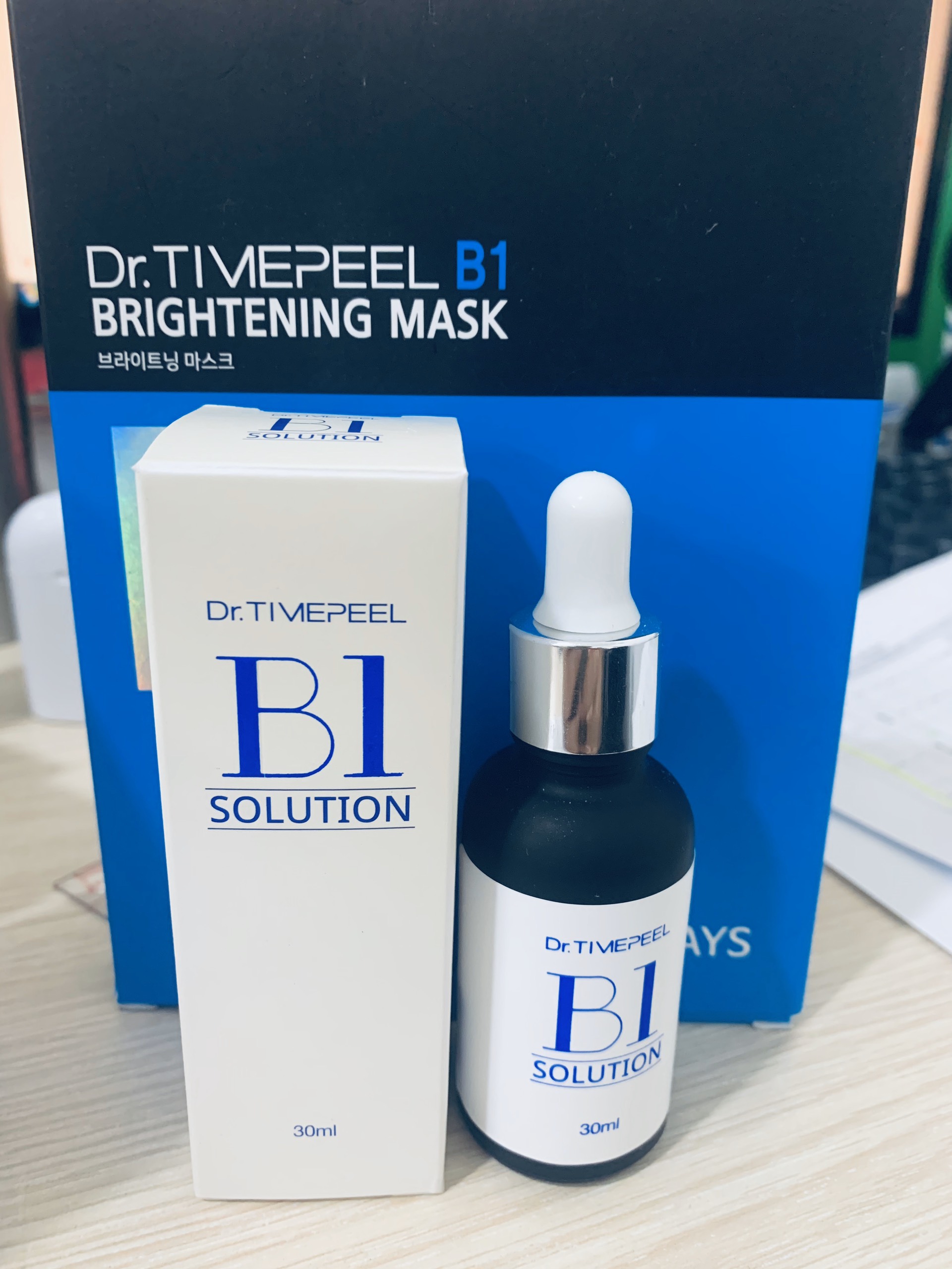 Mặt nạ dưỡng trắng da B1 Dr Timepeel Hàn Quốc 1 Hộp 7 miếng