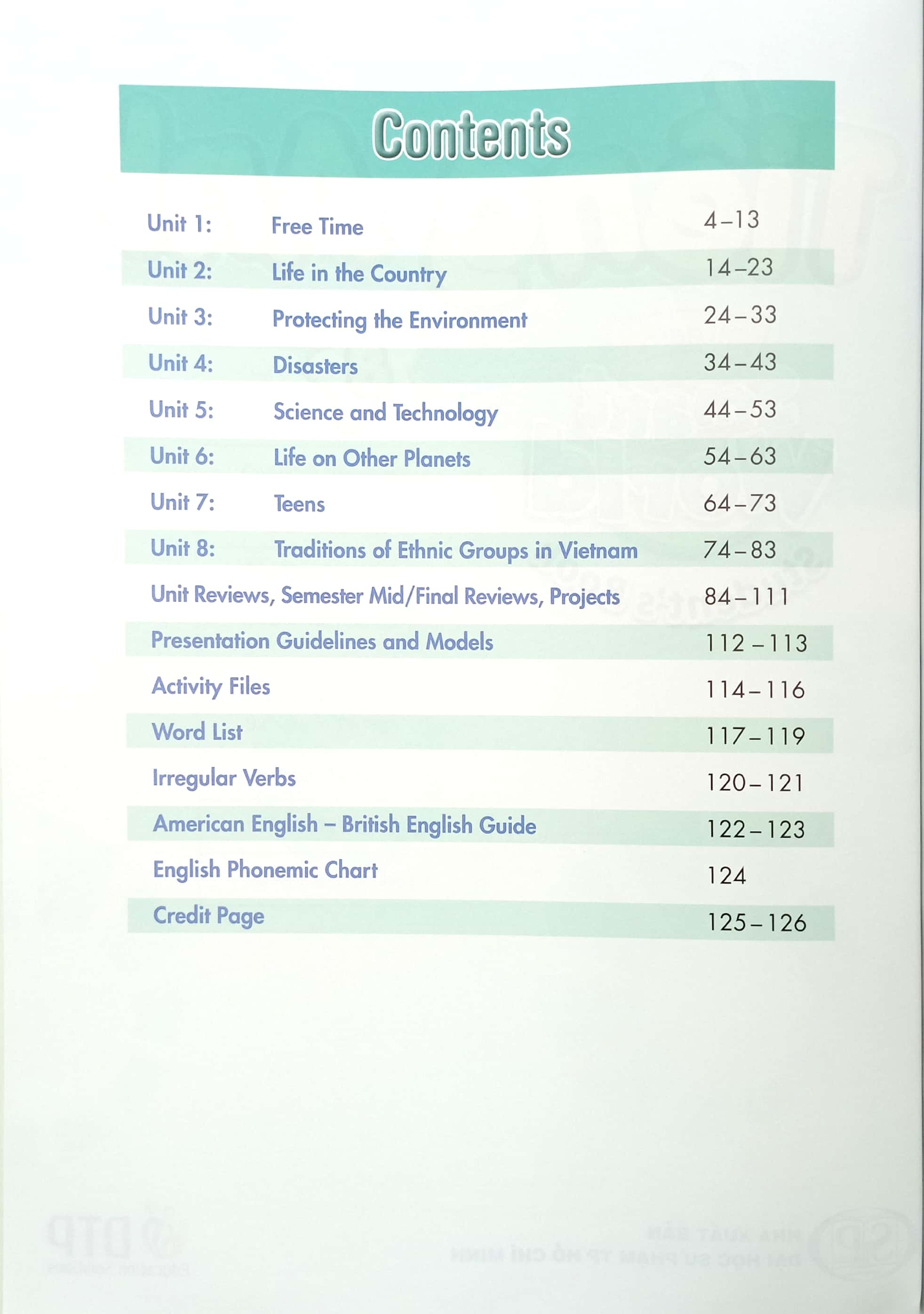 Bộ 2 cuốn sách tiếng Anh 8, i-Learn Smart World 8