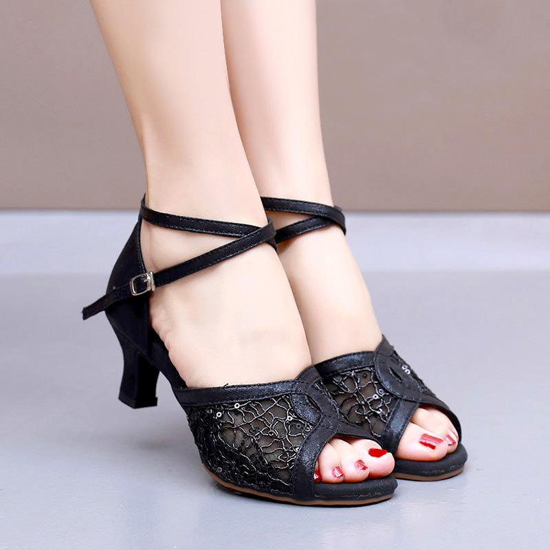 Giày khiêu vũ khiêu vũ người phụ nữ Latin sequins cao gót lớn Salsa Tango Latin Dance Shoes Woman Giày cao gót 5,5 cm Color: 5.5cm Black Shoe Size: 39