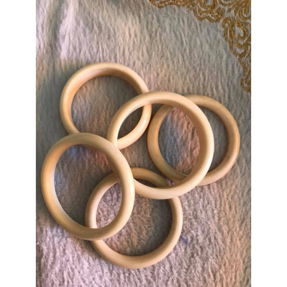 Vòng Đeo Tay Cho Bé đeo 6 tháng -3 tuổi  Màu Trắng Giả Ngà Hay Gọi Xương Mỹ Nghệ  Ni 37mm -41mm